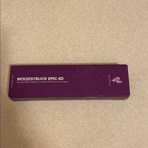 New in box Younique 4d epic mascara